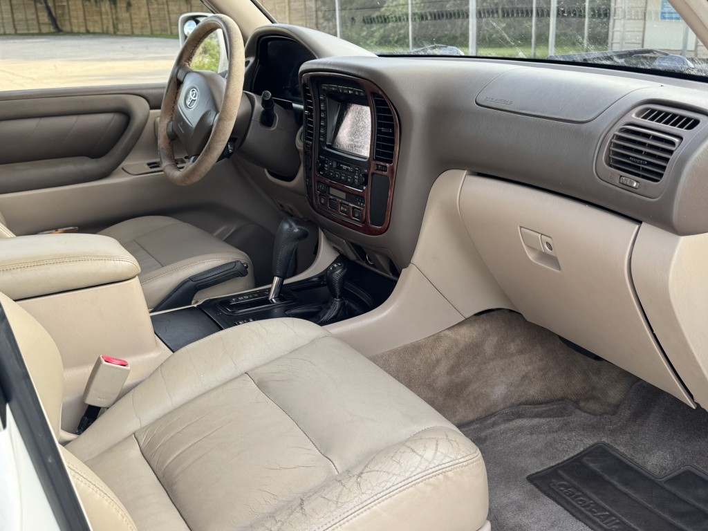 toyota land cruiser 2002 JTEHT05J622018808 image toyota land cruiser 2002 JTEHT05J622018808 image